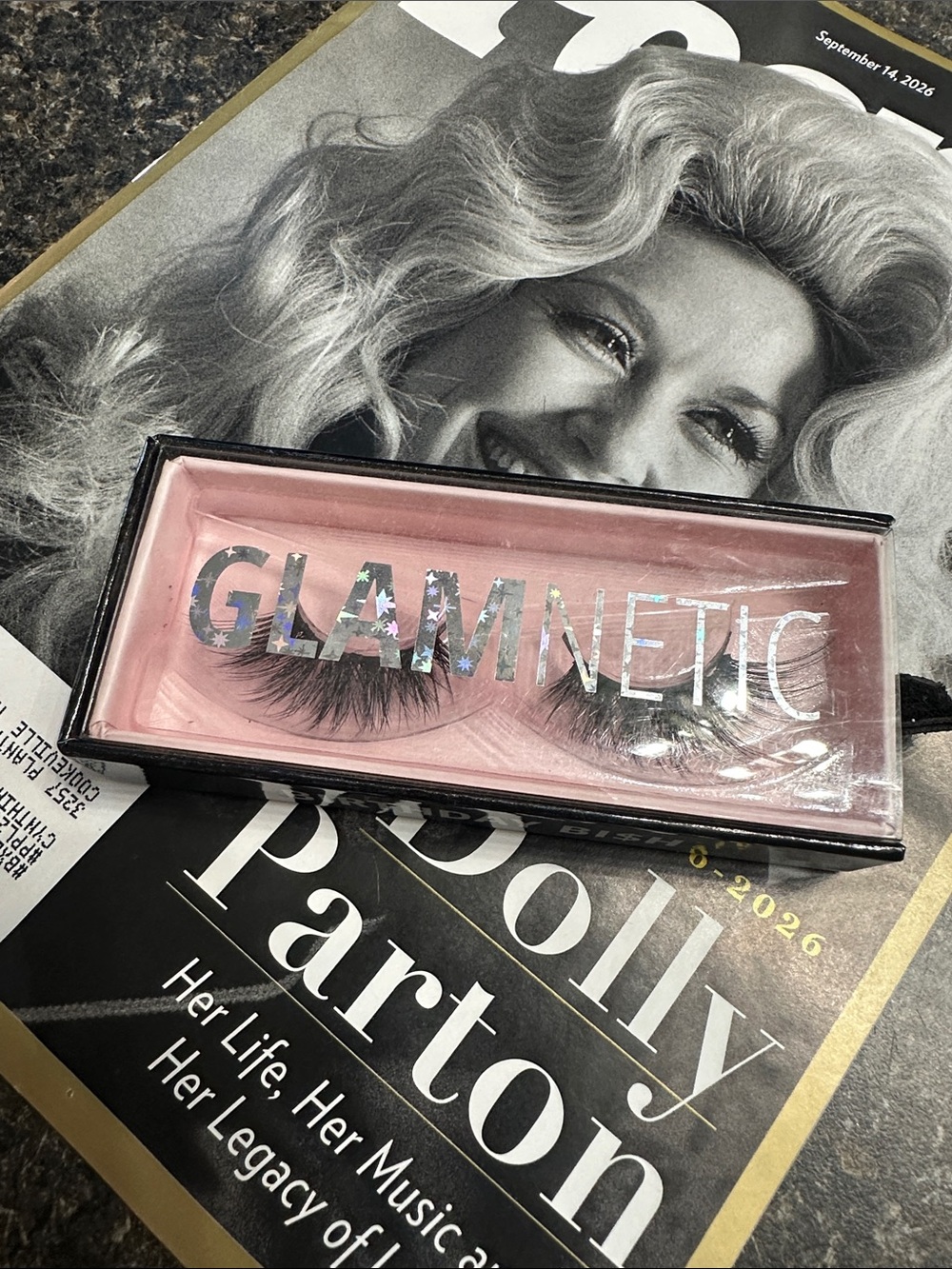NEW Magnetic Eyelashes - Dramatic Volume Lashes by GLAMnetic